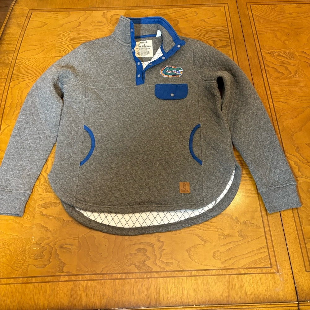 Pressbox Women's Collegiate Quilted Henley Pullover Florida Gators‎  Size small